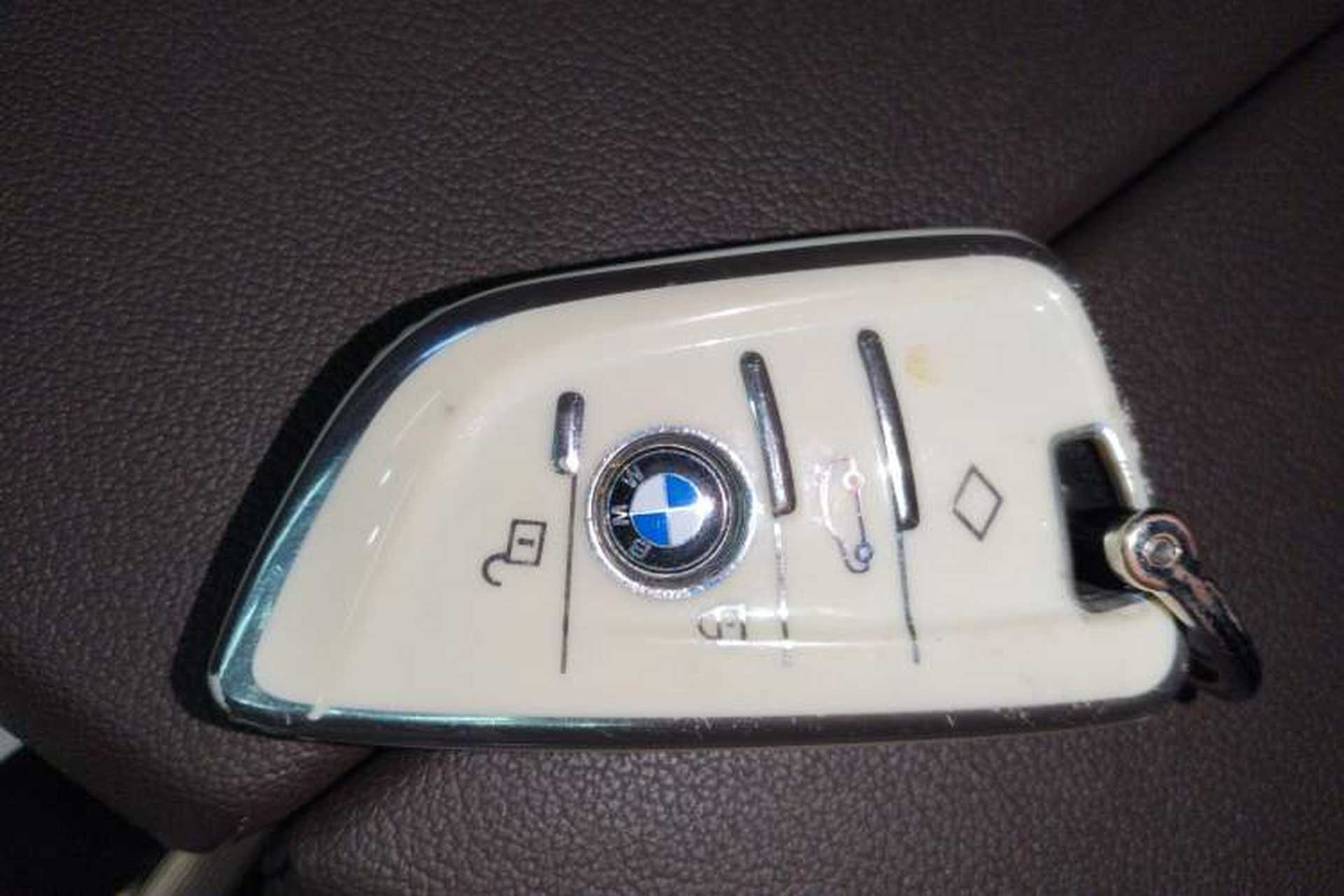Used BMW 5 Series 2022 Restyled 525Li M Sport Package Vehicle Key