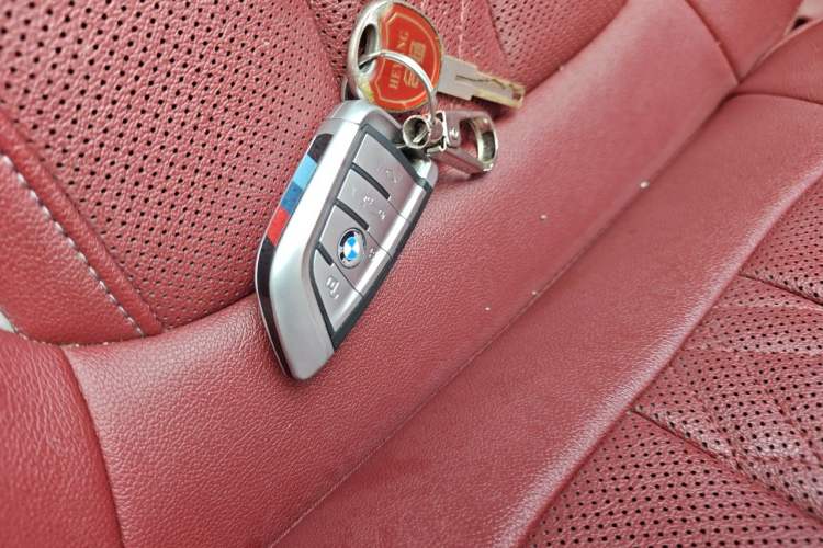 Used BMW 5 Series 2022 Second Facelift 525Li M Sport Package Vehicle Key