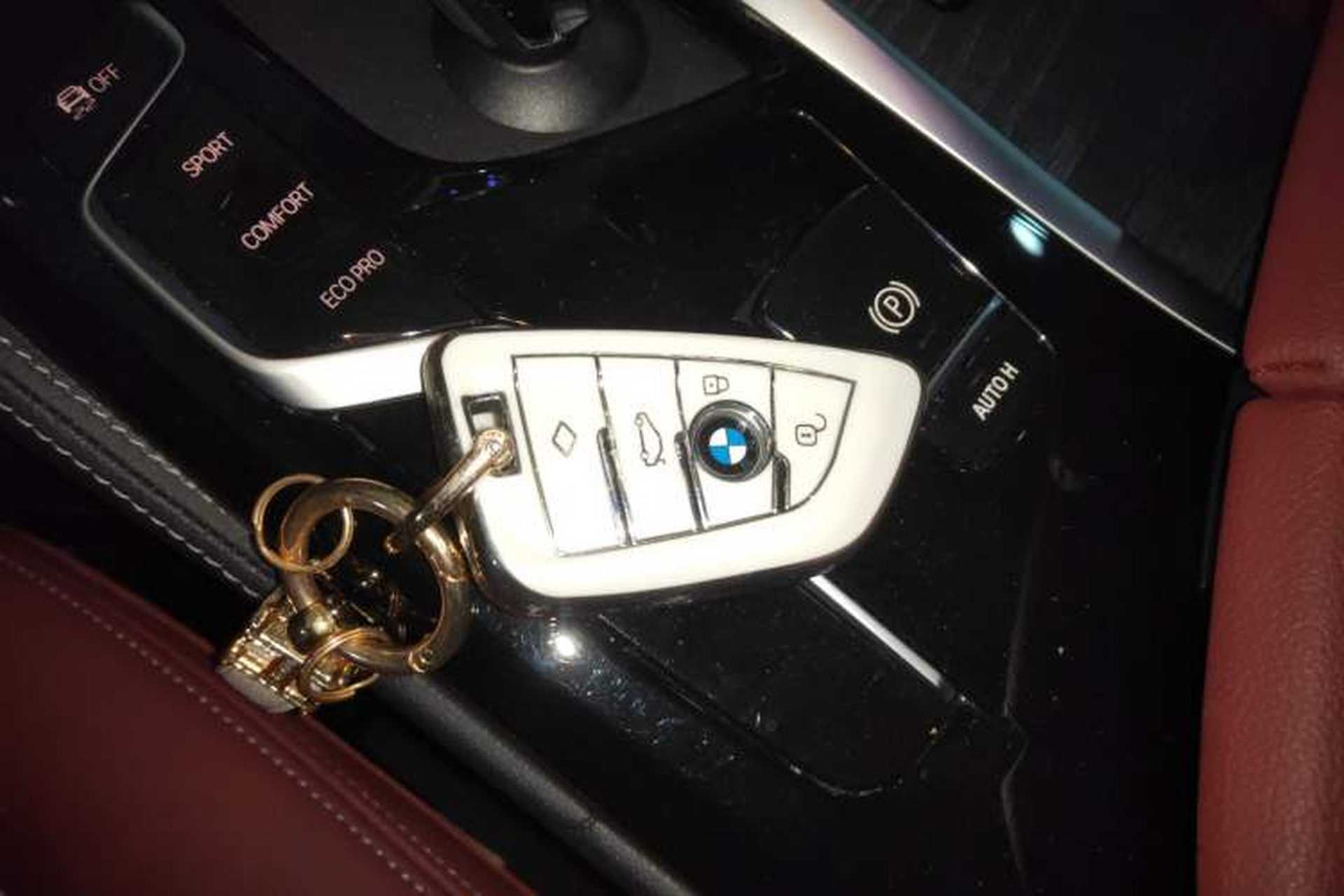 Used BMW 5 Series 2022 Second Facelift 530Li Leading Edition M Sport Package Vehicle Key