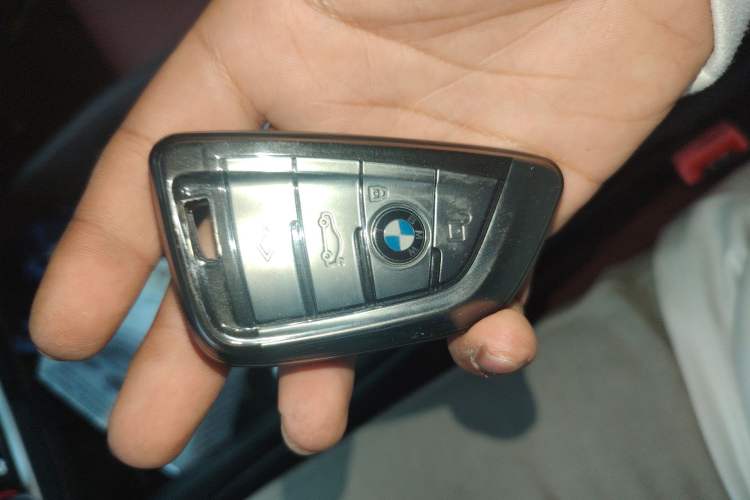 Used BMW 5 Series 2022 Second Facelift 525Li M Sport Package Vehicle Key