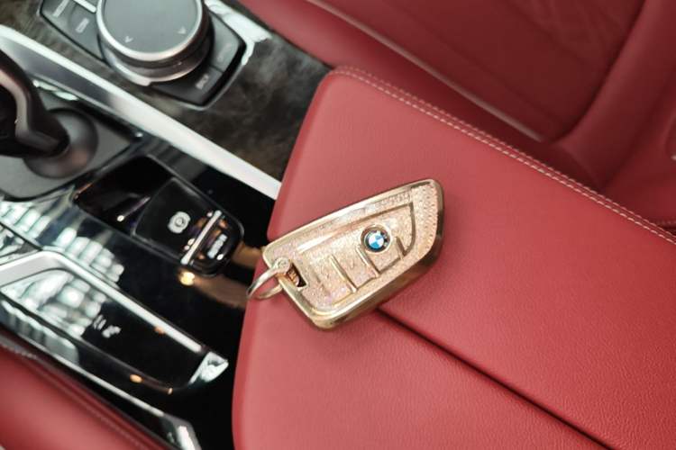 Used BMW 5 Series 2022 Restyled 525Li M Sport Package Vehicle Key