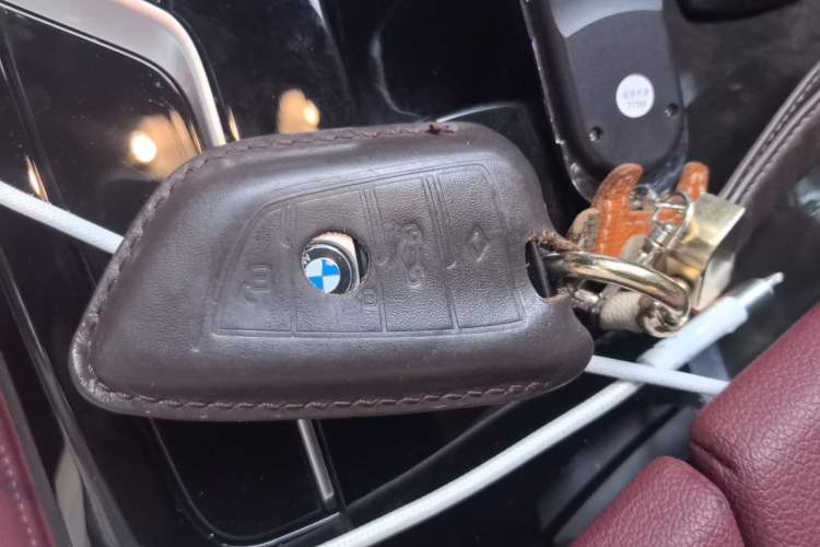 Used BMW 5 Series 2022 525Li M Sport Package Vehicle Key
