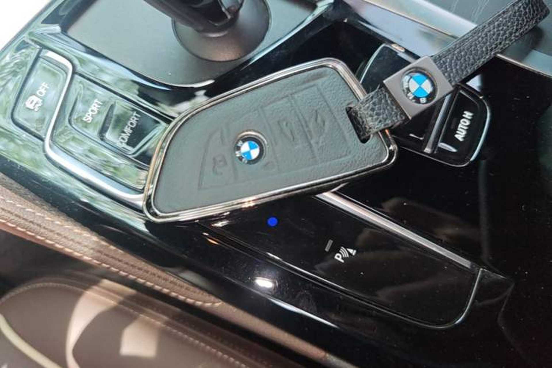 Used BMW 5 Series 2022 Second Facelift 530Li Leading Edition M Sport Package Vehicle Key