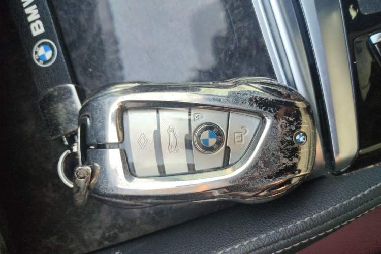 Used BMW 5 Series 2022 Restyled 525Li M Sport Package Vehicle Key