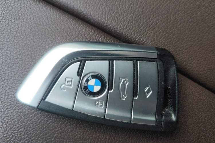 Used BMW 5 Series 2022 Second Facelift 525Li M Sport Package Vehicle Key