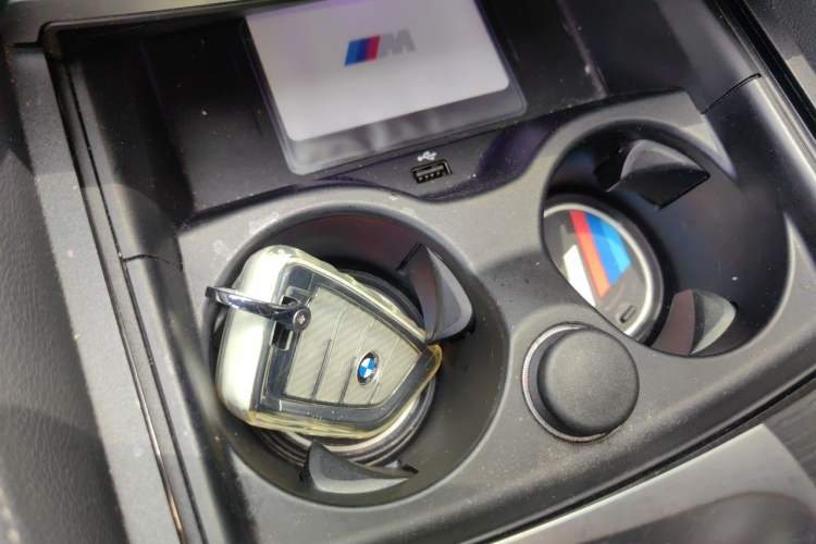 Used BMW 5 Series 2022 Revised Version 530Li xDrive M Sport Package Vehicle Key