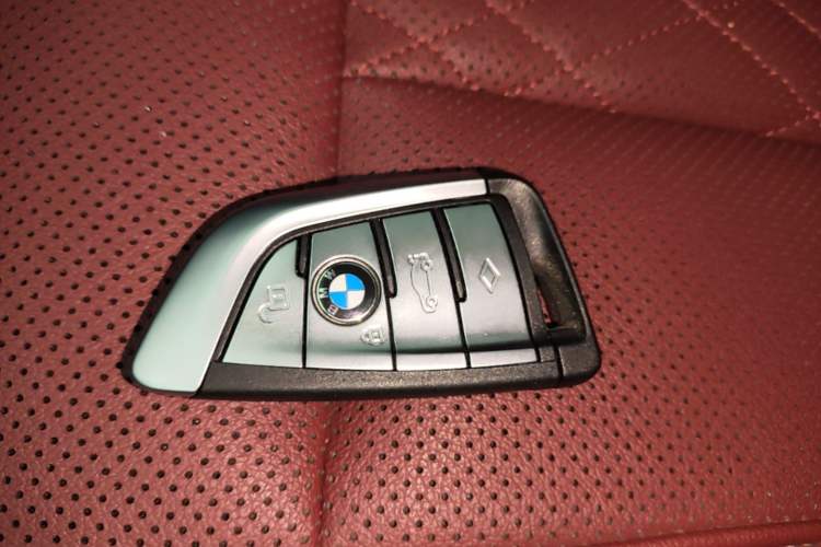 Used BMW 5 Series 2022 Second Facelift 525Li M Sport Package Vehicle Key