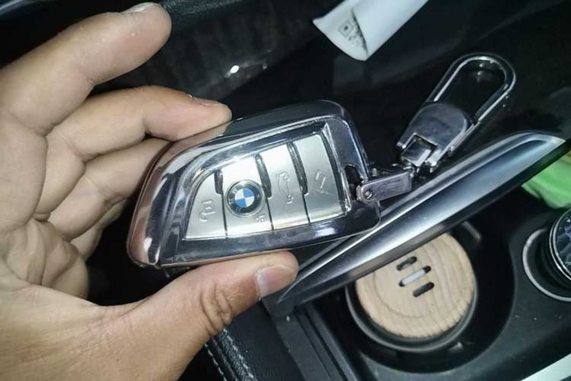 Used BMW 5 Series 2022 Restyled 525Li M Sport Package Vehicle Key