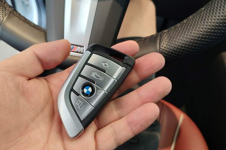 Used BMW 5 Series 2022 Second Facelift 525Li M Sport Package Vehicle Key