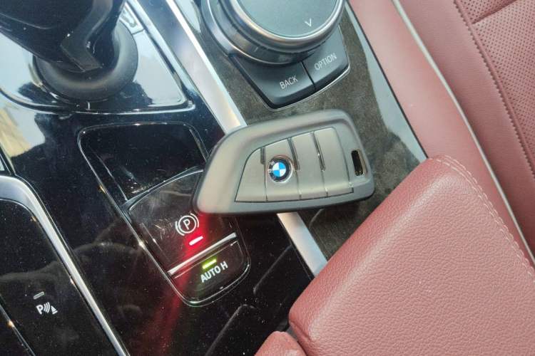 Used BMW 5 Series 2022 Second Facelift 525Li M Sport Package Vehicle Key