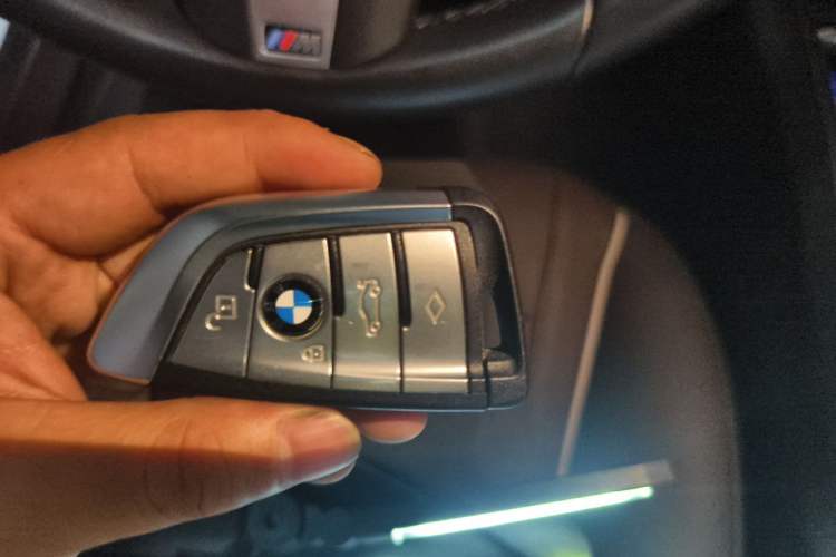 Used BMW 5 Series 2022 530Li Leading Model M Sport Package Vehicle Key