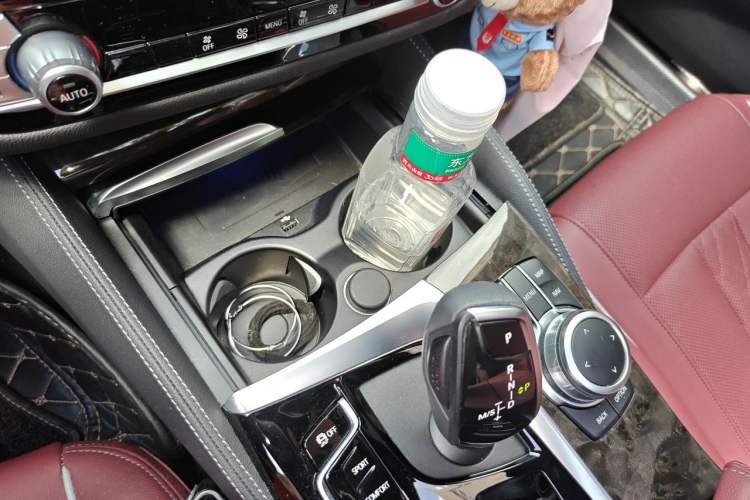 Used BMW 5 Series 2022 Restyled 525Li M Sport Package Vehicle Key