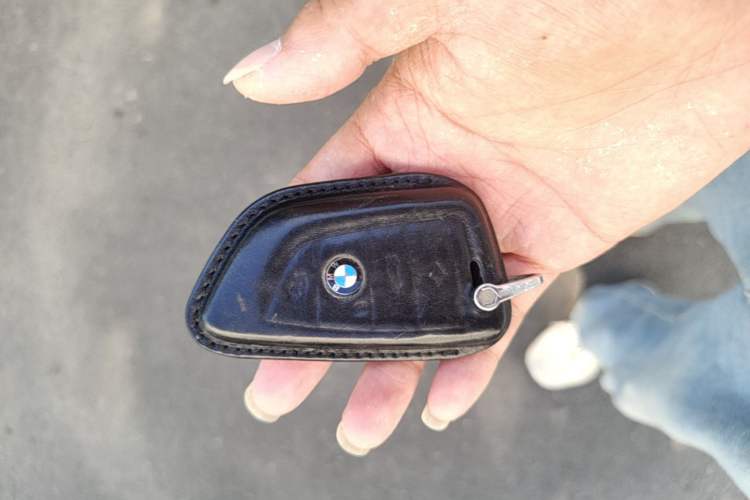 Used BMW 5 Series 2022 530Li Leading Luxury Package Vehicle Key
