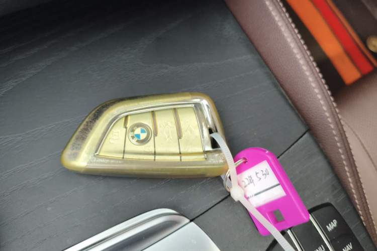 Used BMW 5 Series 2022 Second Facelift 530Li xDrive M Sport Package Vehicle Key