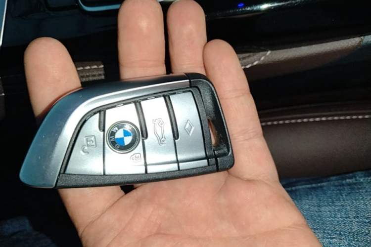 Used BMW 5 Series 2022 Second Facelift 525Li M Sport Package Vehicle Key