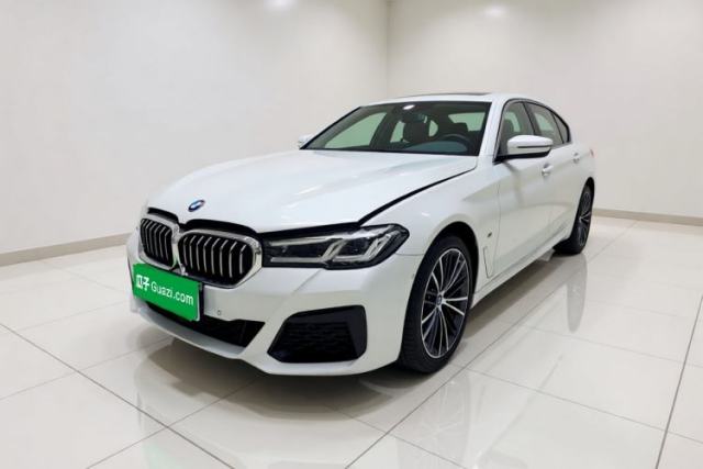 Ojetý BMW 5 Series 2022 Restyled 530Li Leading Edition M Sport Package