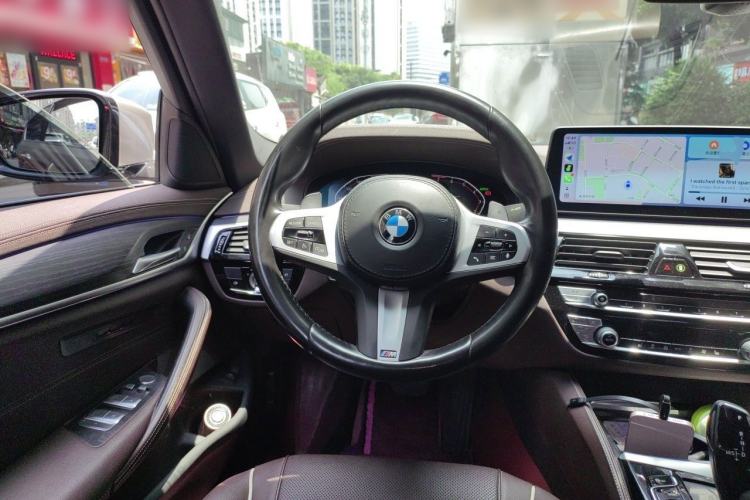Used BMW 5 Series 2022 Updated 530Li Leading Edition Luxury Package Steering Wheel