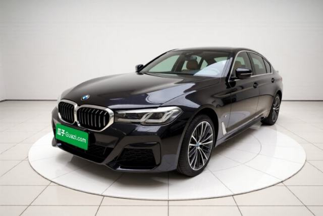 Ojetý BMW 5 Series 2023 530Li Leading Model M Sport Package