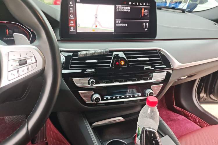 Used BMW 5 Series 2023 Restyled 530Li Luxury Edition M Sport Package Audio And AC Panel