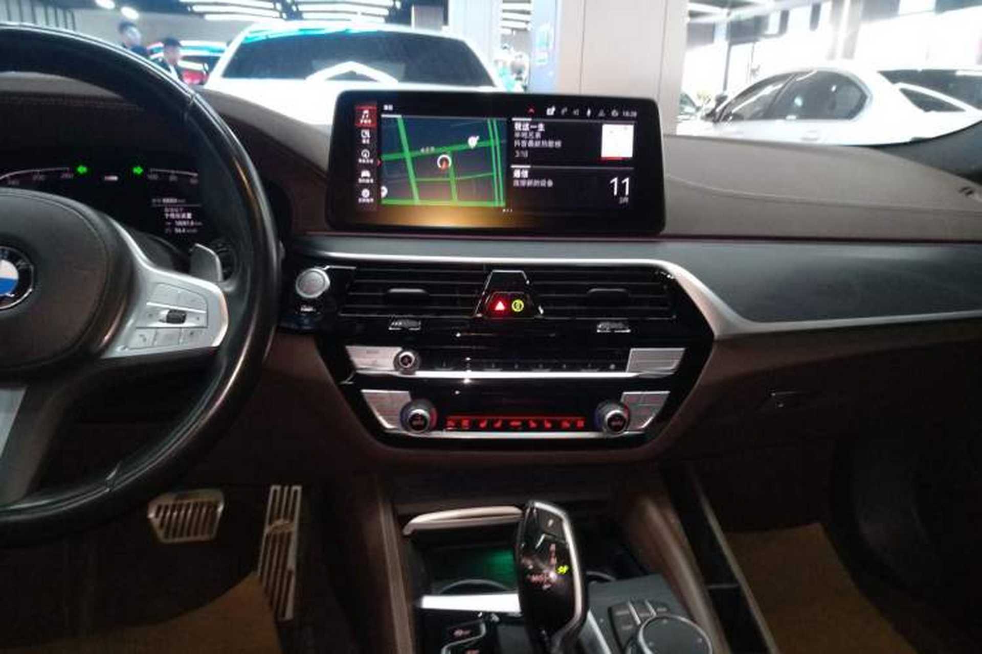 Used BMW 5 Series 2023 530Li Luxury Edition M Sport Package Audio And AC Panel