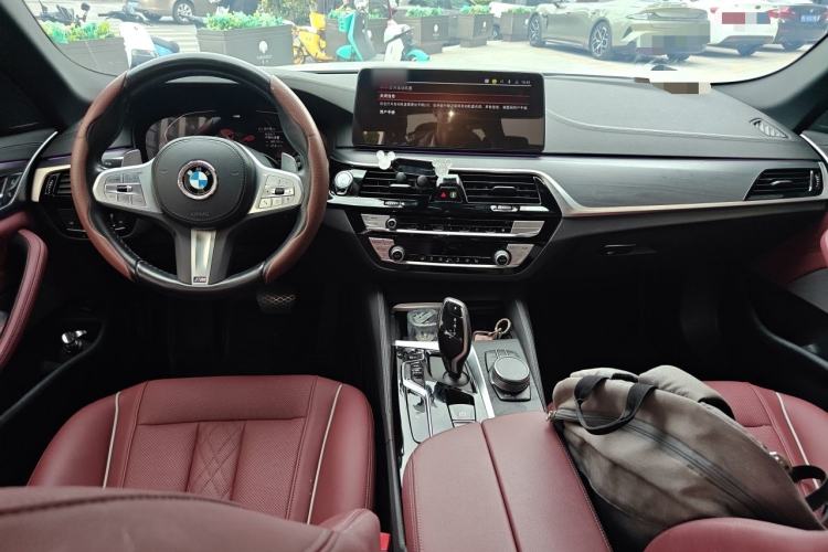 Used BMW 5 Series 2023 530Li Leading Model M Sport Package Center Console
