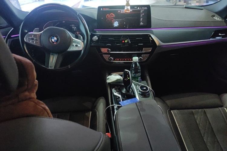 Used BMW 5 Series 2023 530Li xDrive M Sport Package Center Console