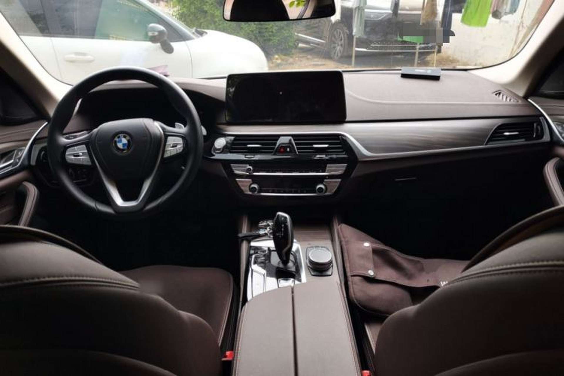 Used BMW 5 Series 2023 530Li Leading Edition Luxury Package Center Console