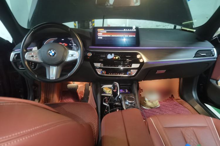 Used BMW 5 Series 2023 530Li Leading Model M Sport Package Center Console