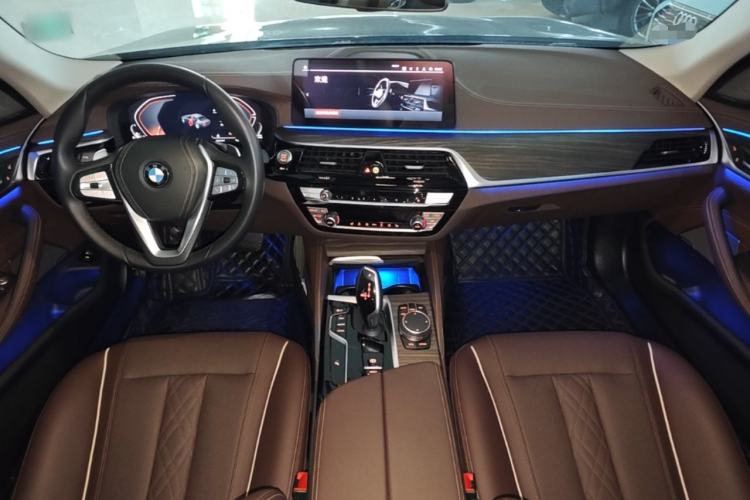 Used BMW 5 Series 2023 530Li Leading Edition Luxury Package Center Console