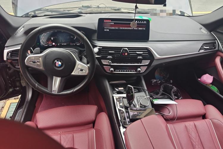 Used BMW 5 Series 2023 530Li Luxury Edition M Sport Package Center Console
