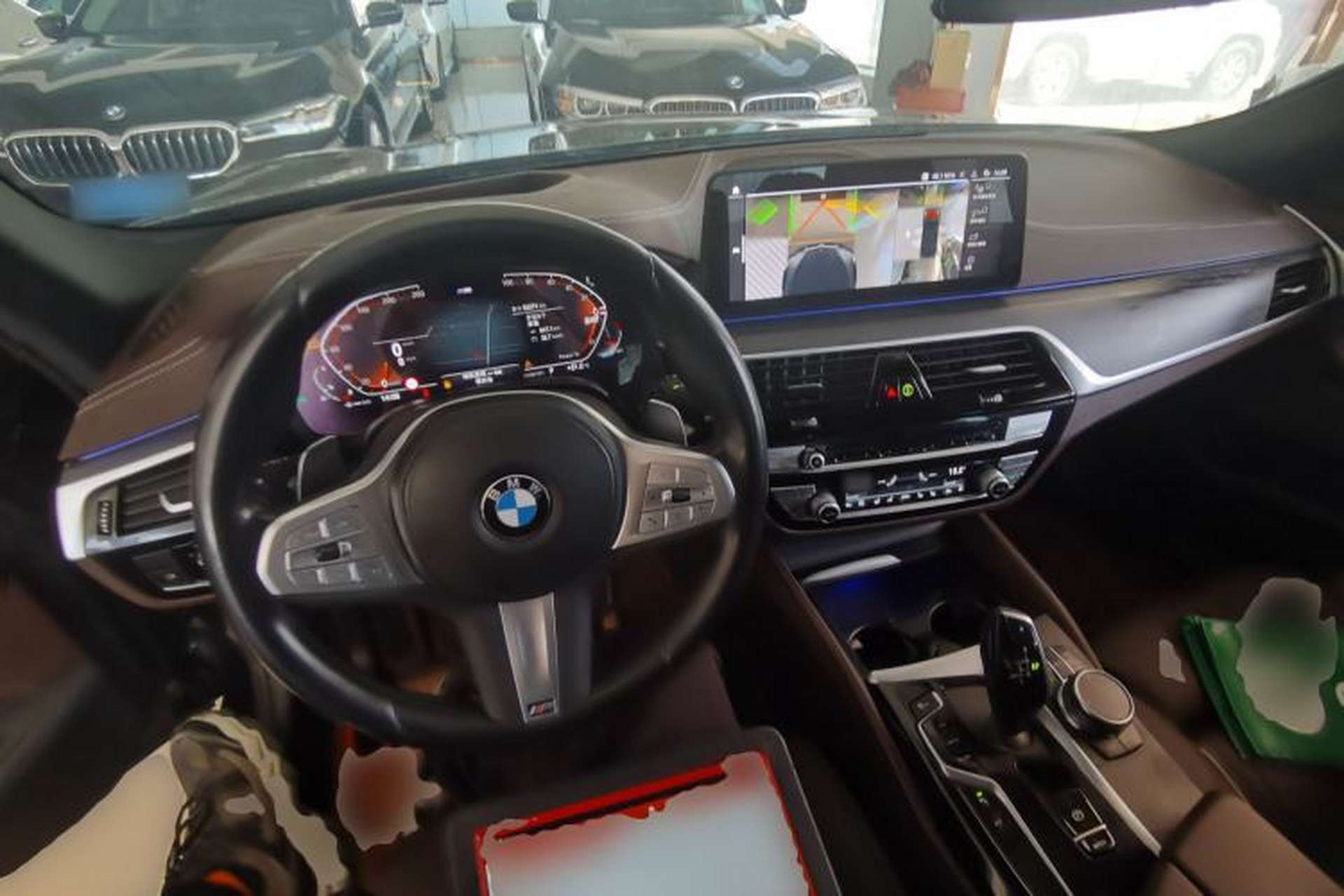 Used BMW 5 Series 2023 530Li Luxury Edition M Sport Package Center Console