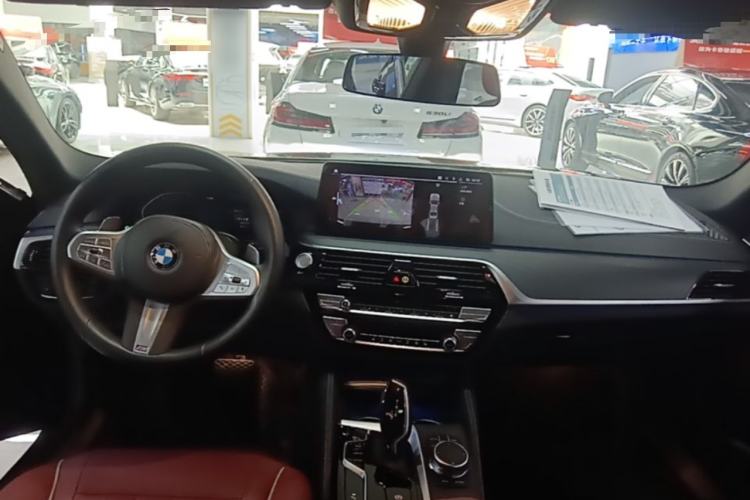 Used BMW 5 Series 2023 530Li Leading Model M Sport Package Center Console