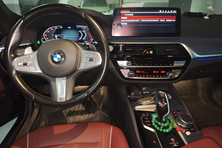 Used BMW 5 Series 2023 530Li Leading Model M Sport Package Center Console