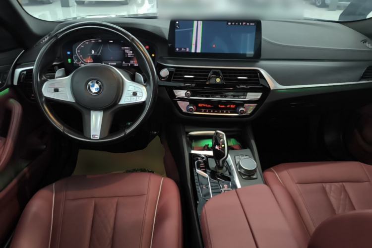 Used BMW 5 Series 2023 530Li Leading Model M Sport Package Center Console