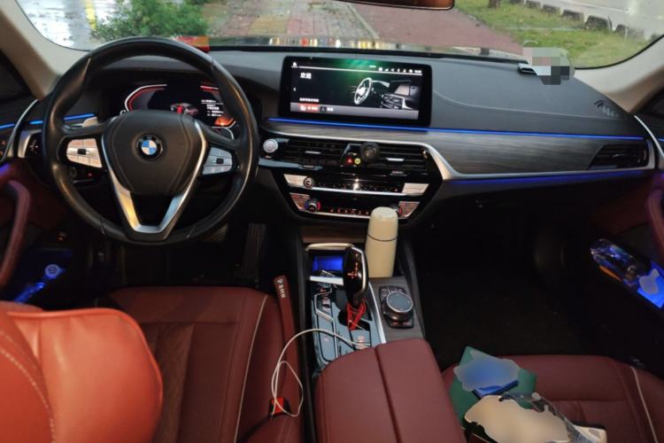 Used BMW 5 Series 2023 530Li Leading Edition Luxury Package Center Console