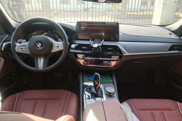 Used BMW 5 Series 2023 530Li Leading Model M Sport Package Center Console