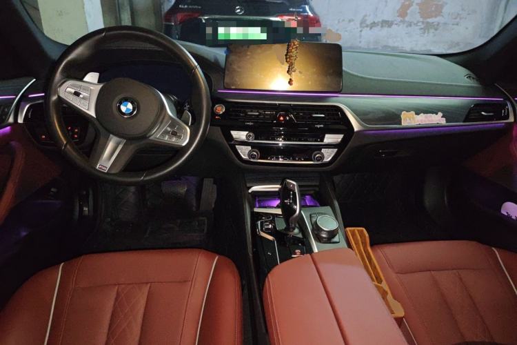 Used BMW 5 Series 2023 530Li Leading Model M Sport Package Center Console