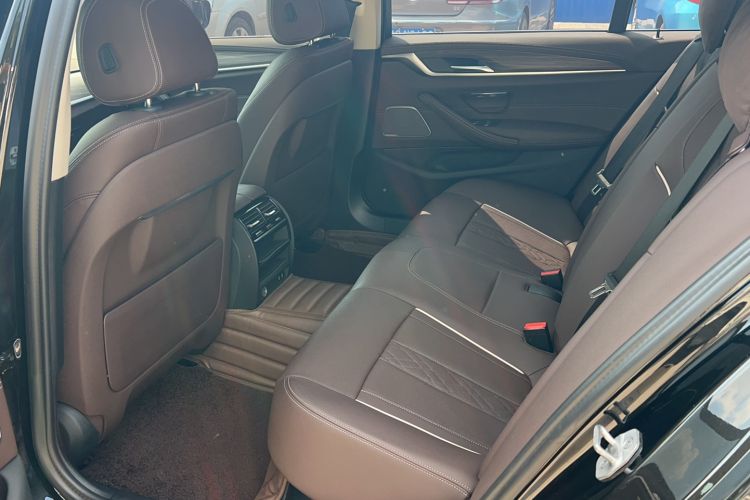 Used BMW 5 Series 2023 530Li Leading Edition Luxury Package Center Console