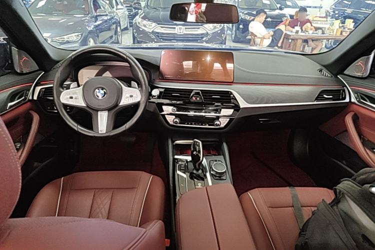Used BMW 5 Series 2023 530Li Leading Model M Sport Package Center Console