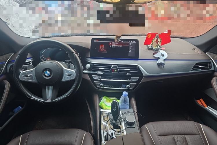 Used BMW 5 Series 2023 530Li Leading Model M Sport Package Center Console