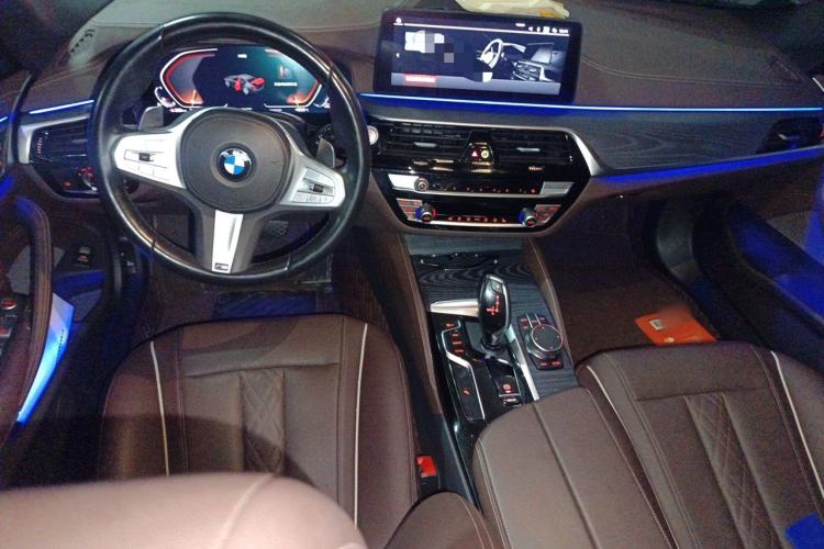 Used BMW 5 Series 2023 530Li Leading Model M Sport Package Center Console