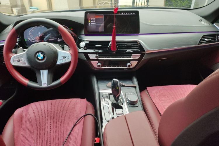 Used BMW 5 Series 2023 530Li Leading Model M Sport Package Center Console