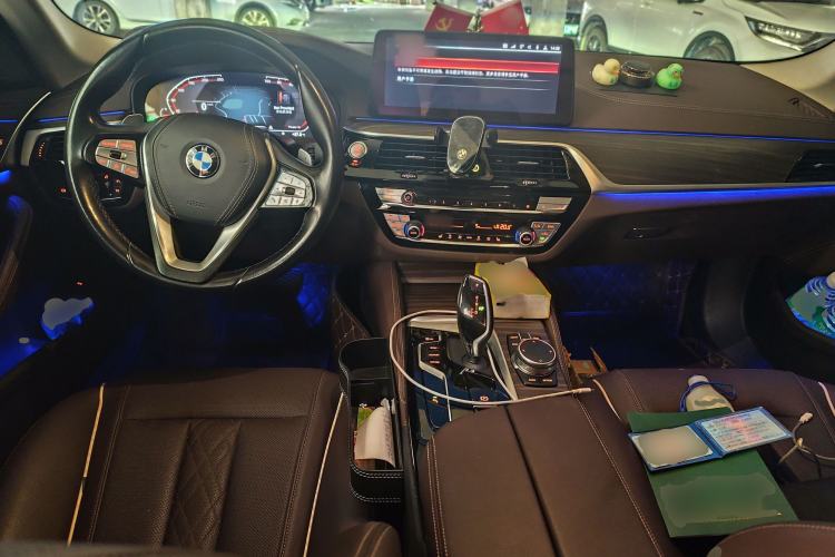 Used BMW 5 Series 2023 530Li Leading Edition Luxury Package Center Console
