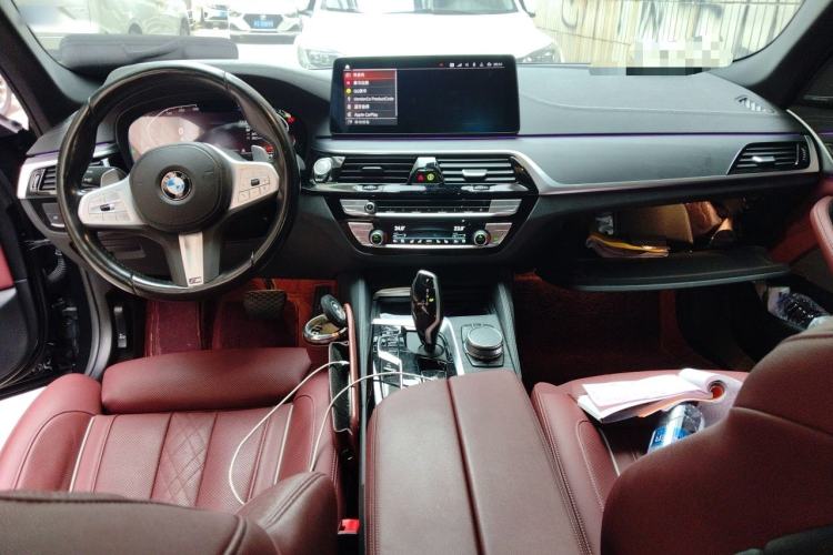 Used BMW 5 Series 2023 530Li Luxury Edition Premium Package Center Console
