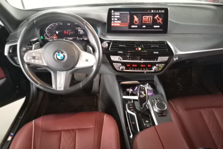 Used BMW 5 Series 2023 530Li Leading Model M Sport Package Center Console