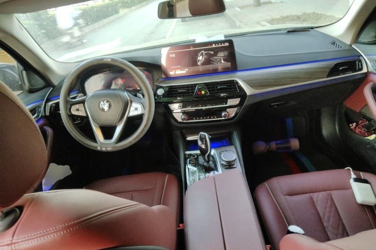 Used BMW 5 Series 2023 530Li Leading Edition Luxury Package Center Console