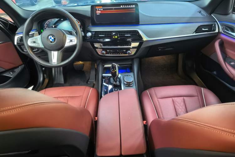 Used BMW 5 Series 2023 530Li Leading Model M Sport Package Center Console