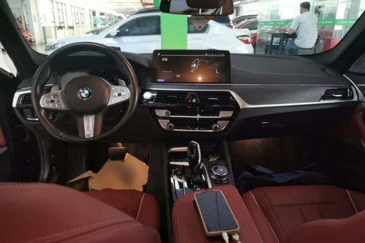 Used BMW 5 Series 2023 530Li Leading Model M Sport Package Center Console