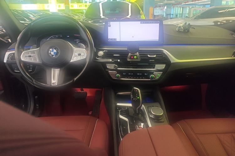 Used BMW 5 Series 2023 530Li Leading Model M Sport Package Center Console