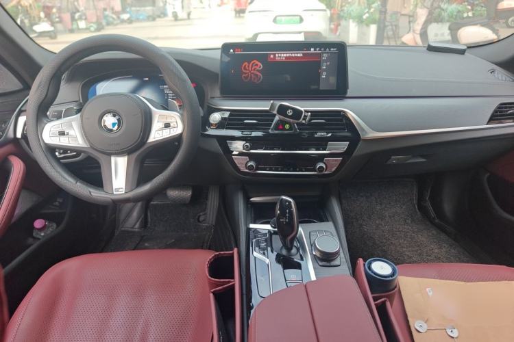 Used BMW 5 Series 2023 530Li Leading Model M Sport Package Center Console